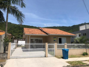 cód 2 - Casa em Palmas com Piscina e Spa